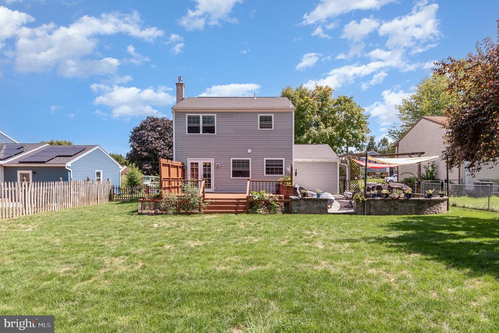 24 Lilac Dr