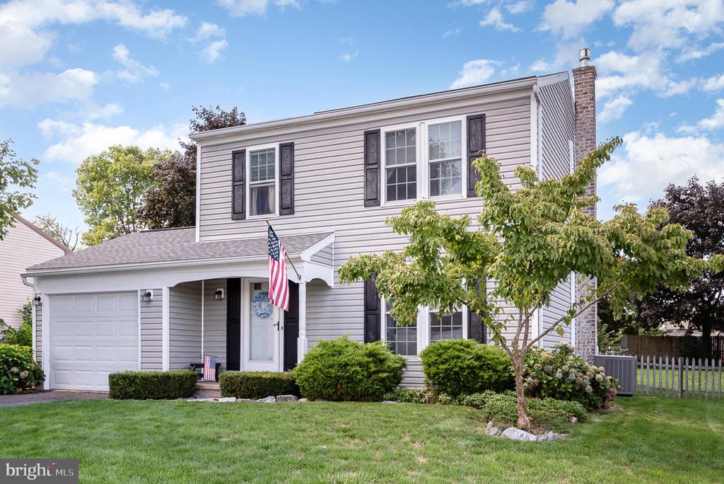 24 Lilac Dr