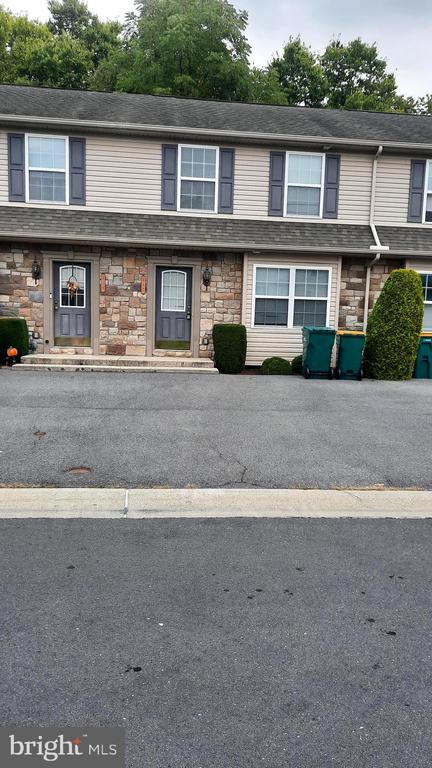 317 ANTILLES COURT