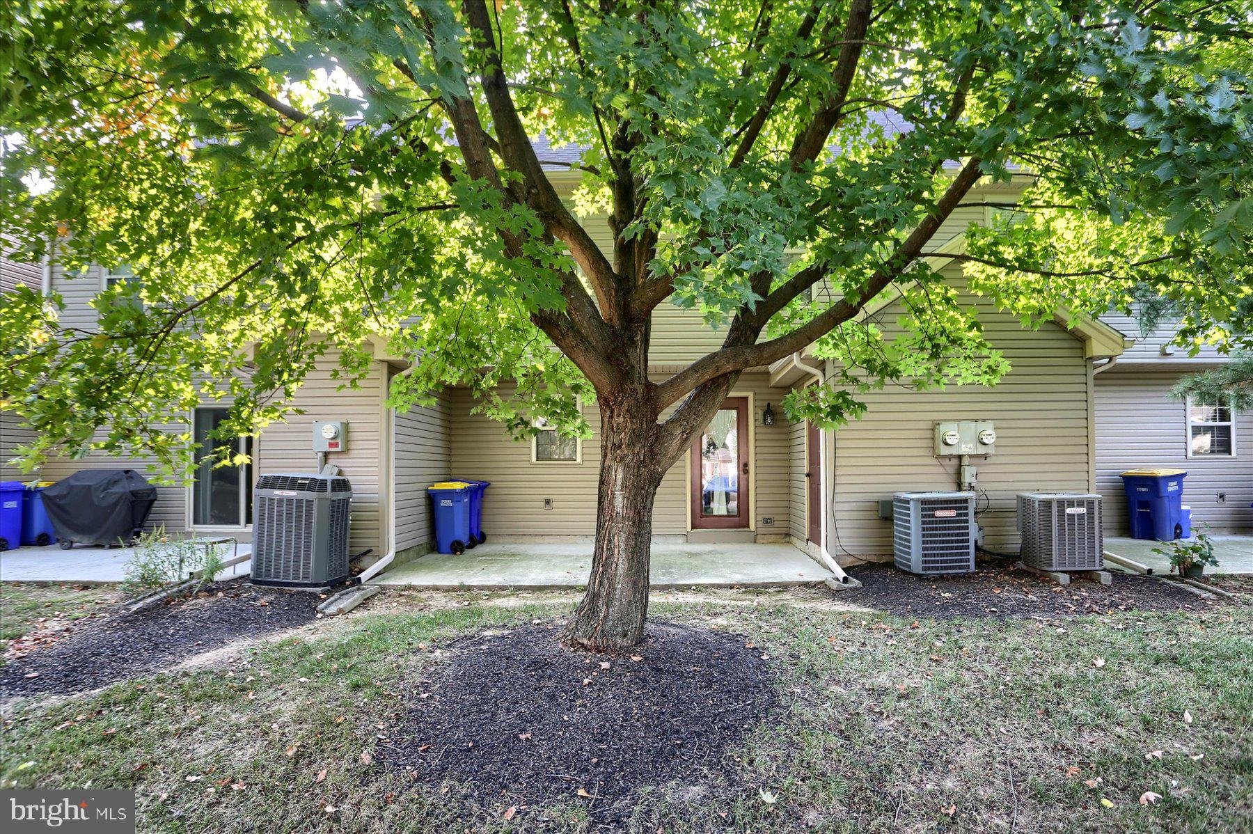 1749 Weatherburn Dr