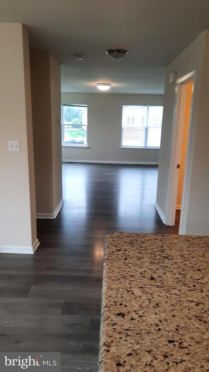 947 ADMIRALS QUAY DR