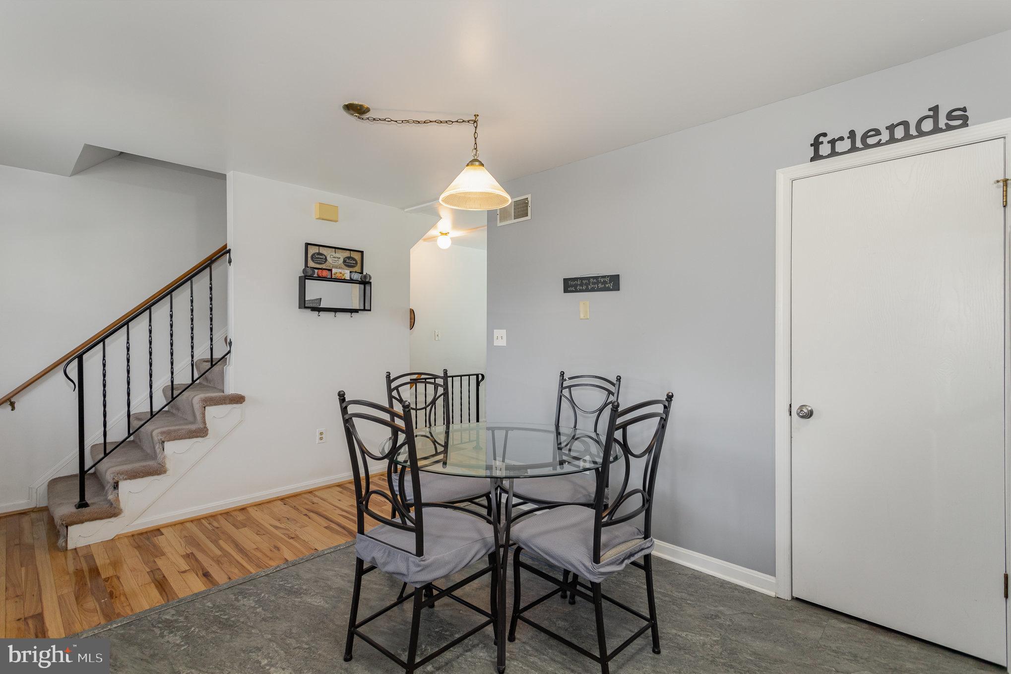 1716 English Dr