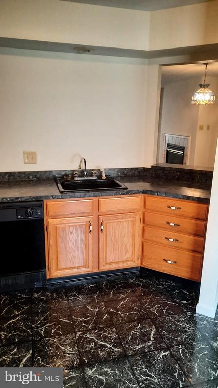 5510 MORELAND CT