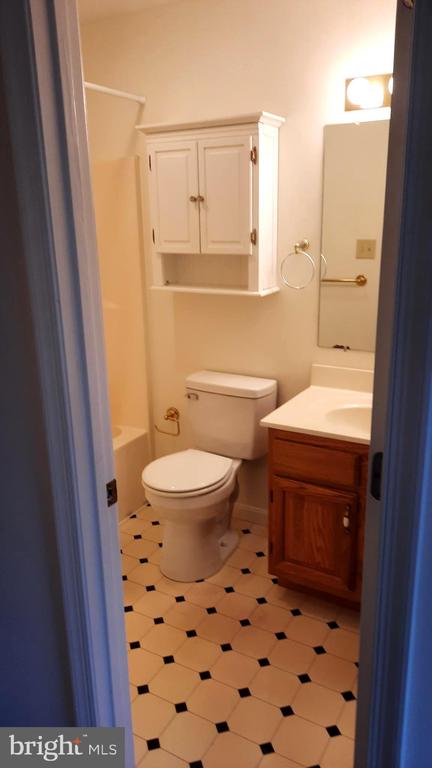 5510 MORELAND CT