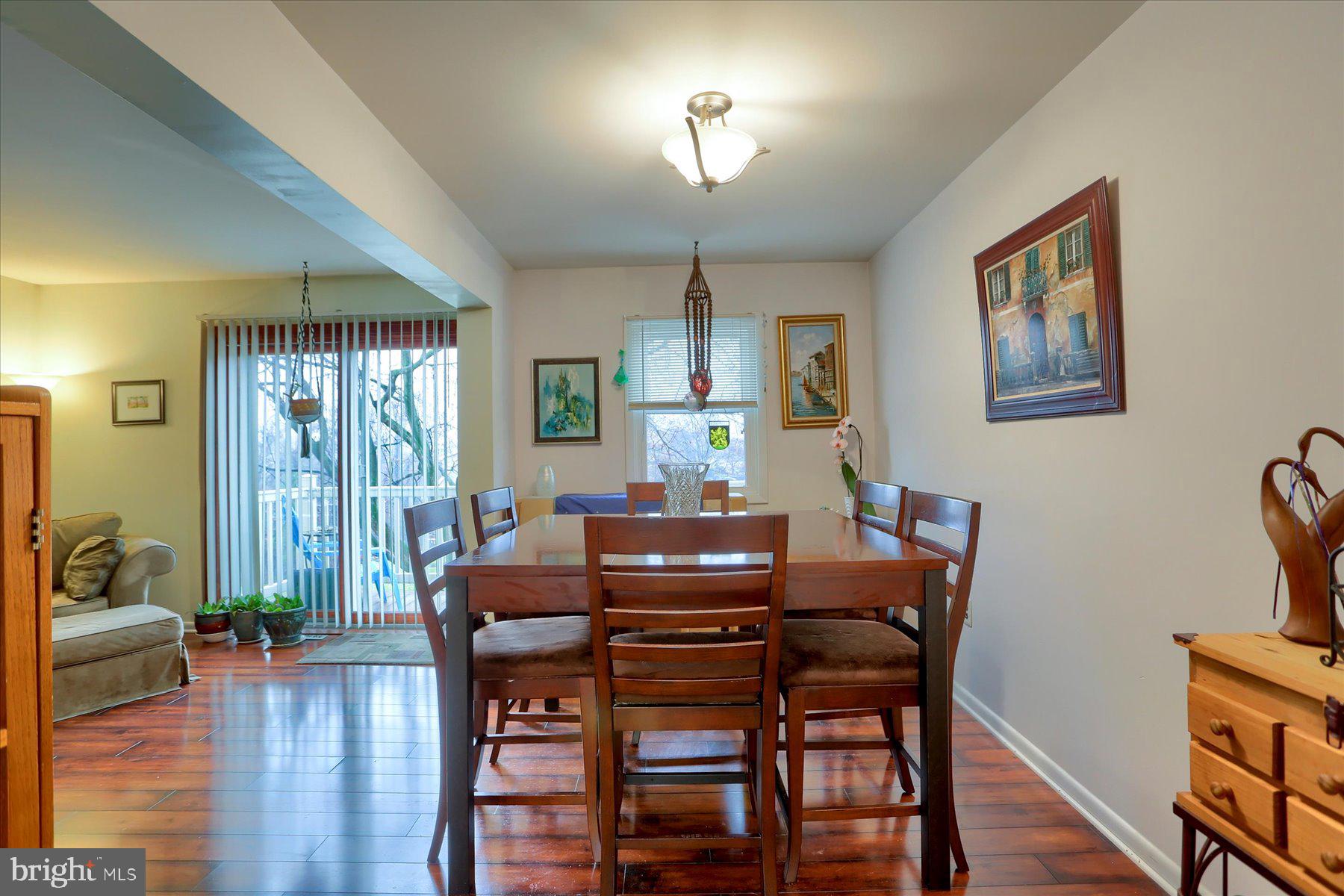 18 Drexel Pl