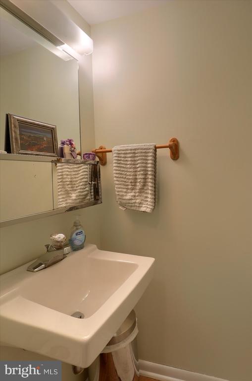 18 Drexel Pl