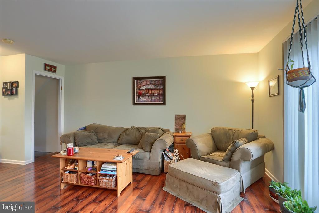 18 Drexel Pl