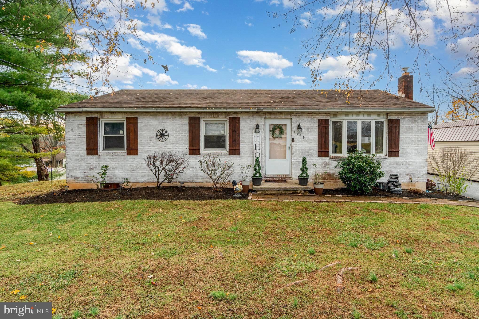 1349 W Trindle Rd