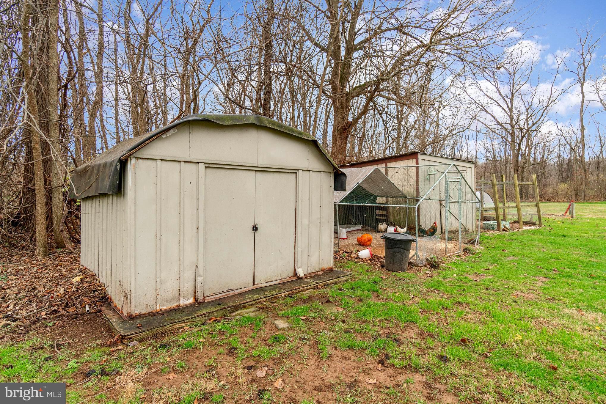 1349 W Trindle Rd