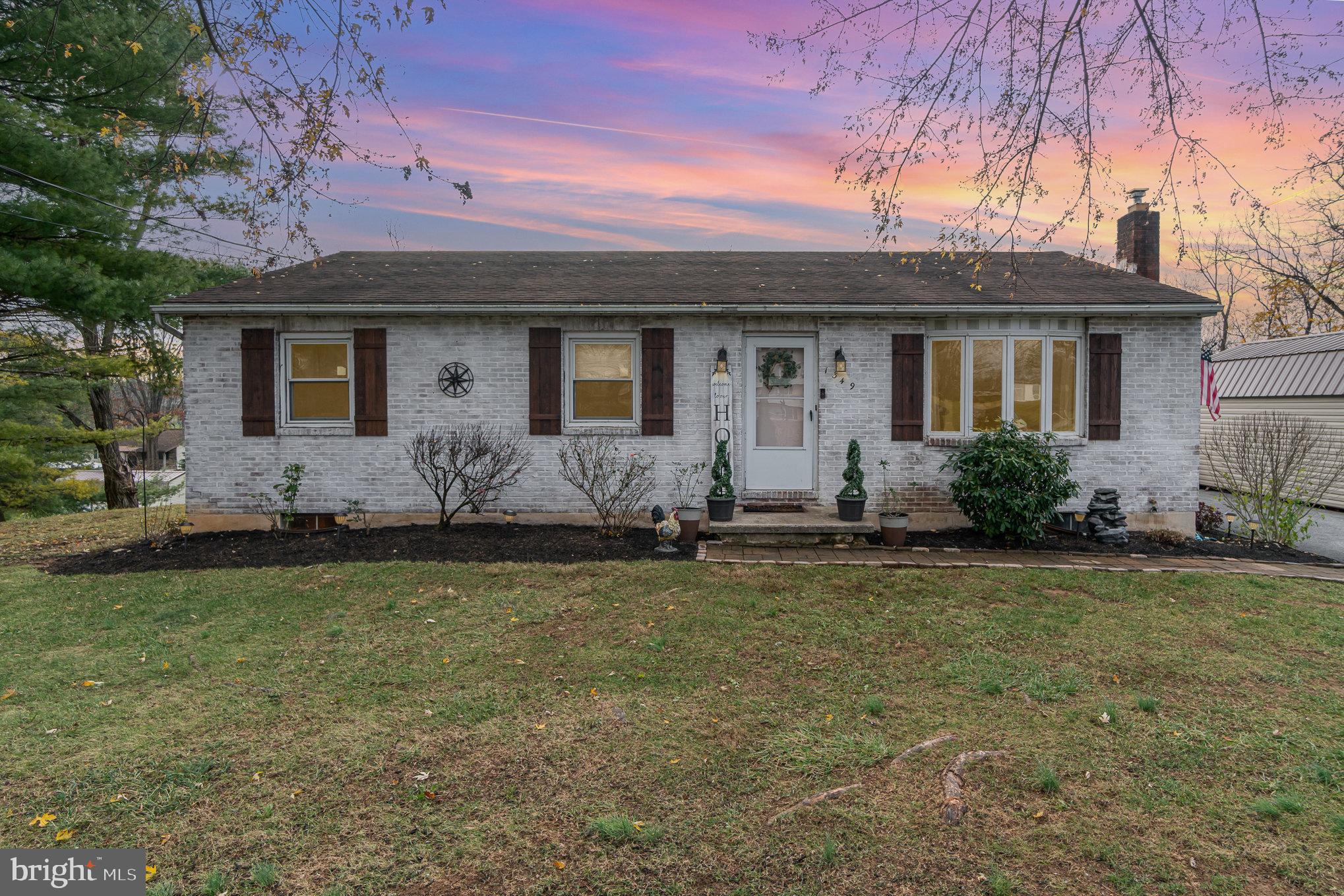 1349 W Trindle Rd