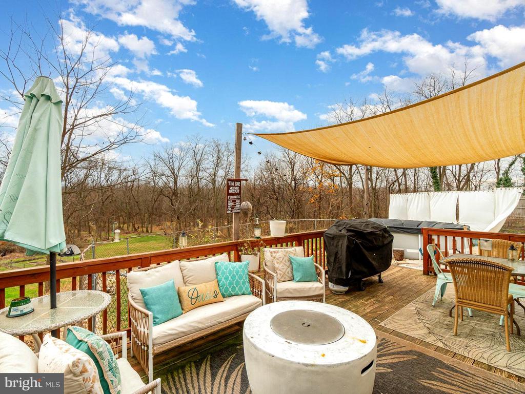 1349 W Trindle Rd