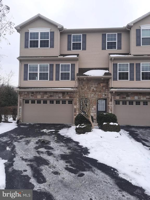 219 ANTILLES COURT
