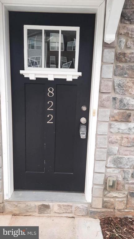 822 ADMIRALS QUAY DR