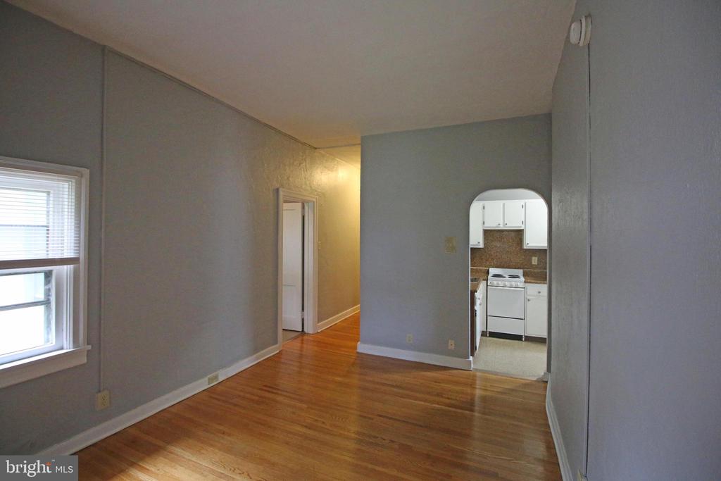 12 S FILBERT ST #C1