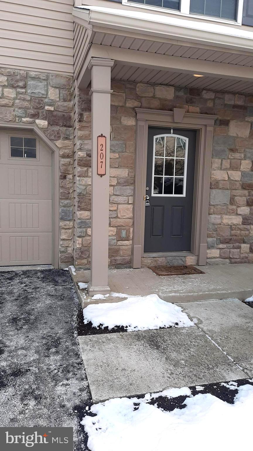 207 ANTILLES COURT