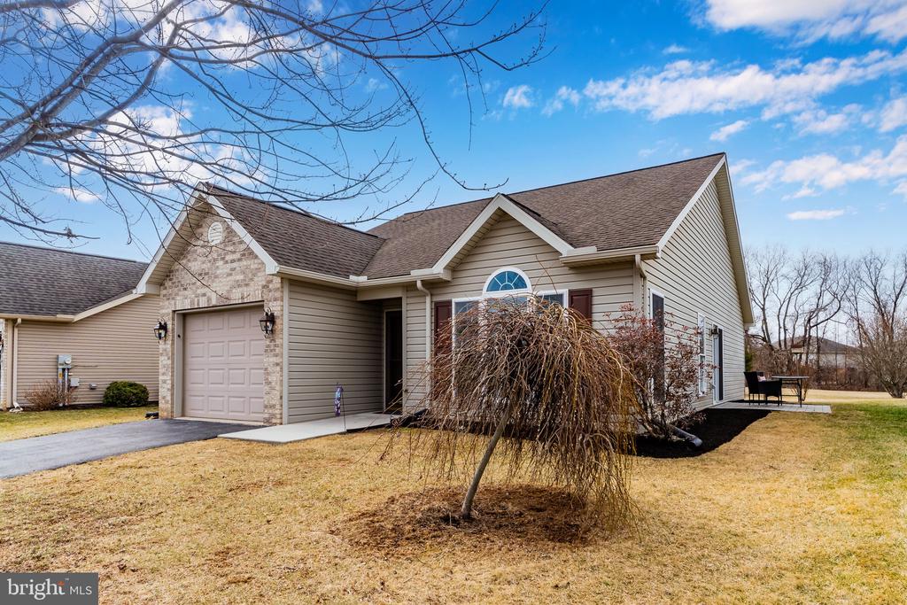 14 Keswick Dr