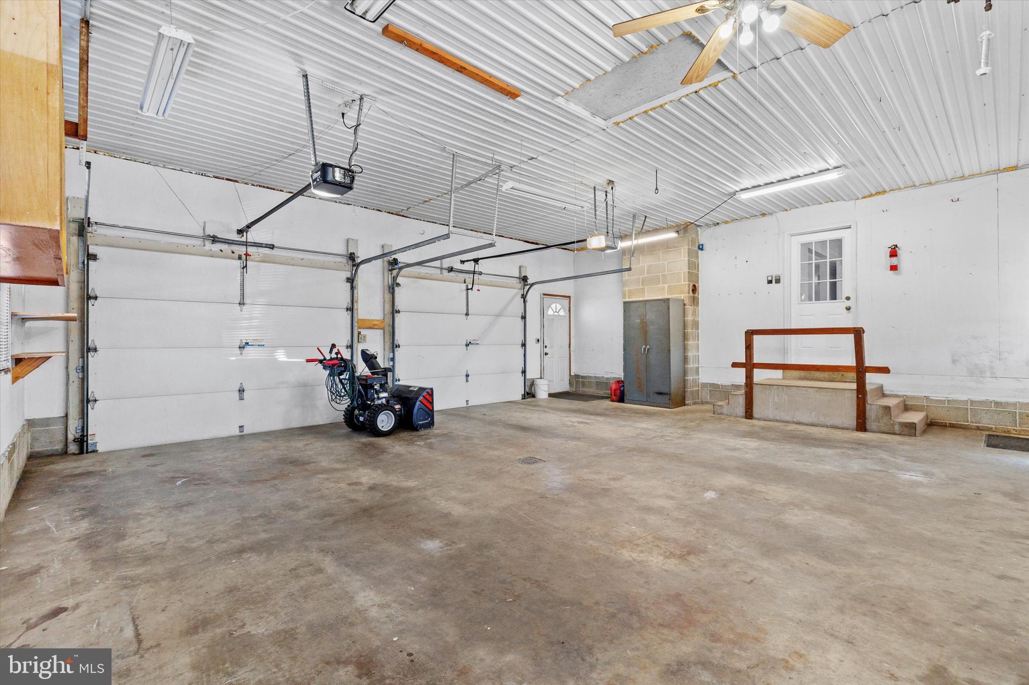 330 N Middlesex Rd