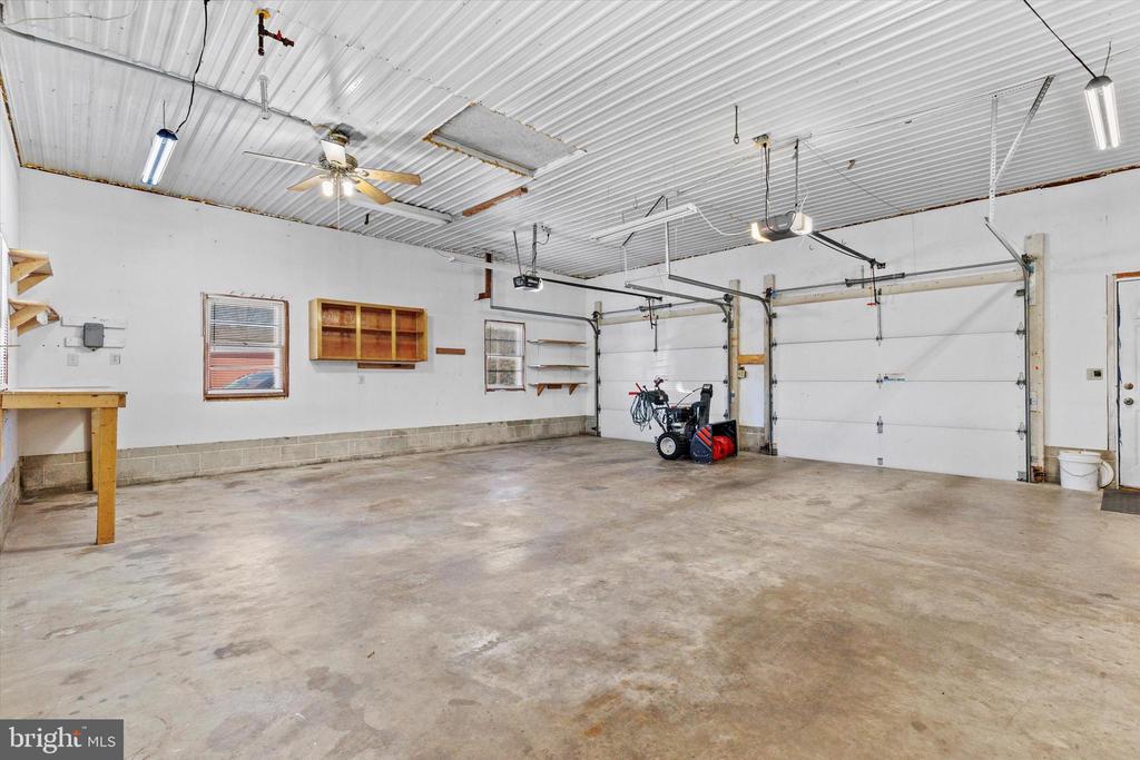 330 N Middlesex Rd