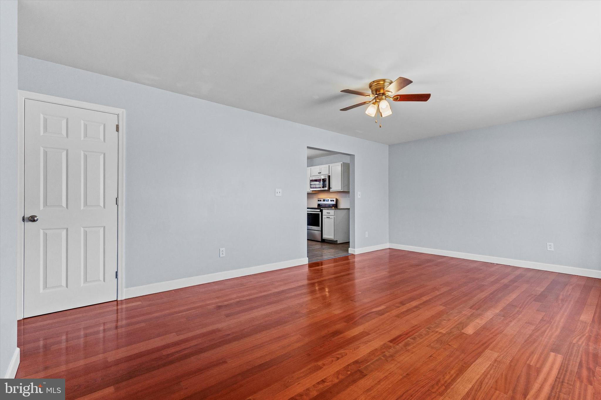 330 N Middlesex Rd