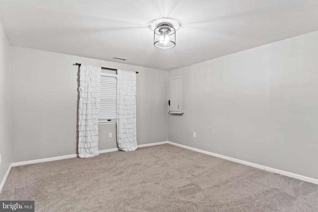 107 Parkview Rd