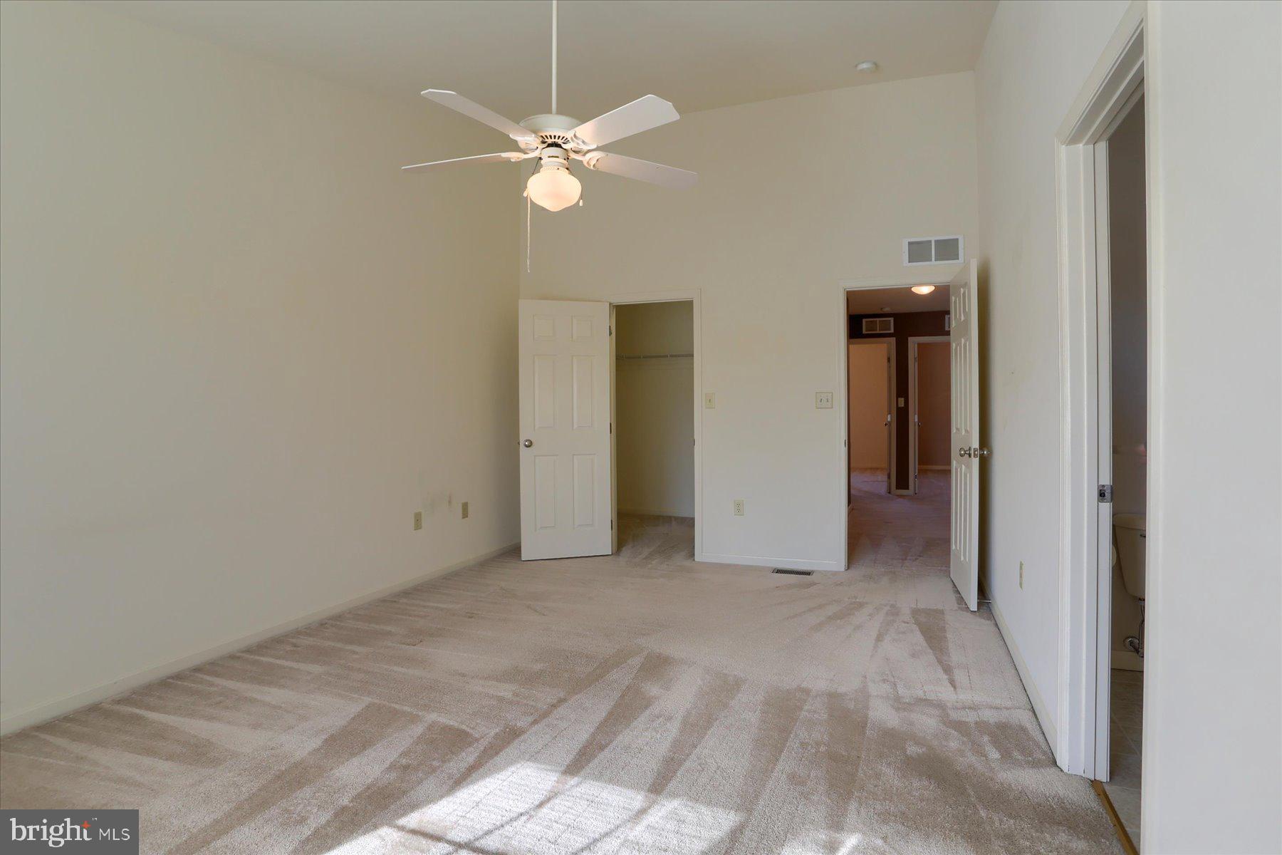 104 Melbourne Ln