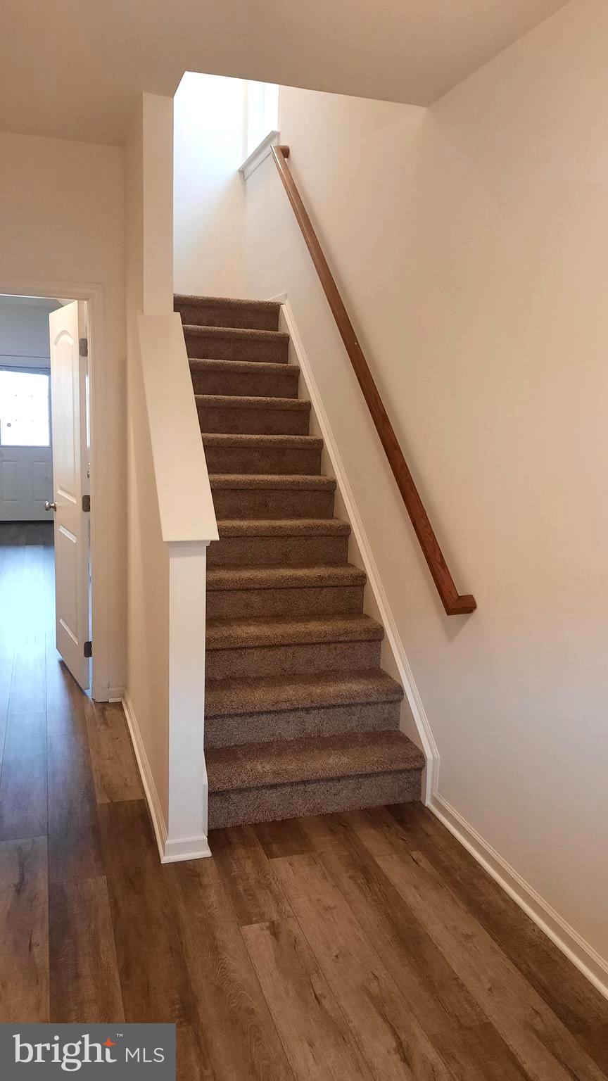 815 ADMIRALS QUAY DR