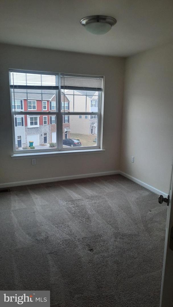 901 ADMIRALS QUAY DR