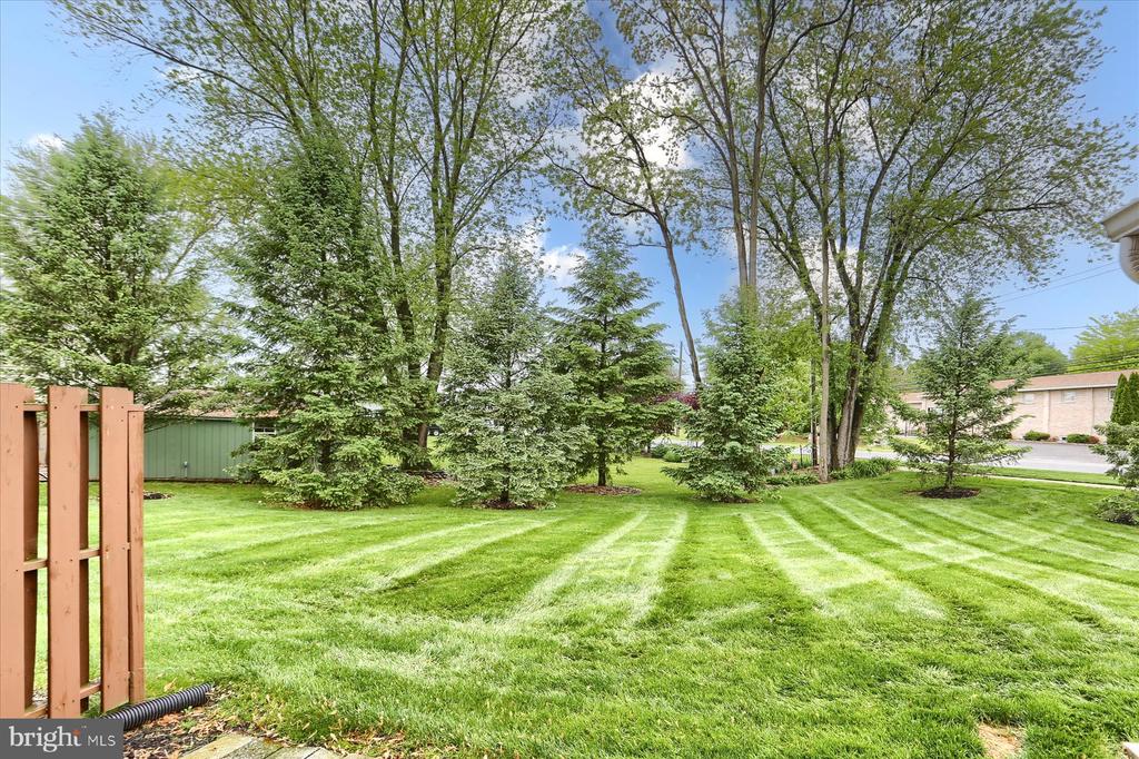 108 Melbourne Ln
