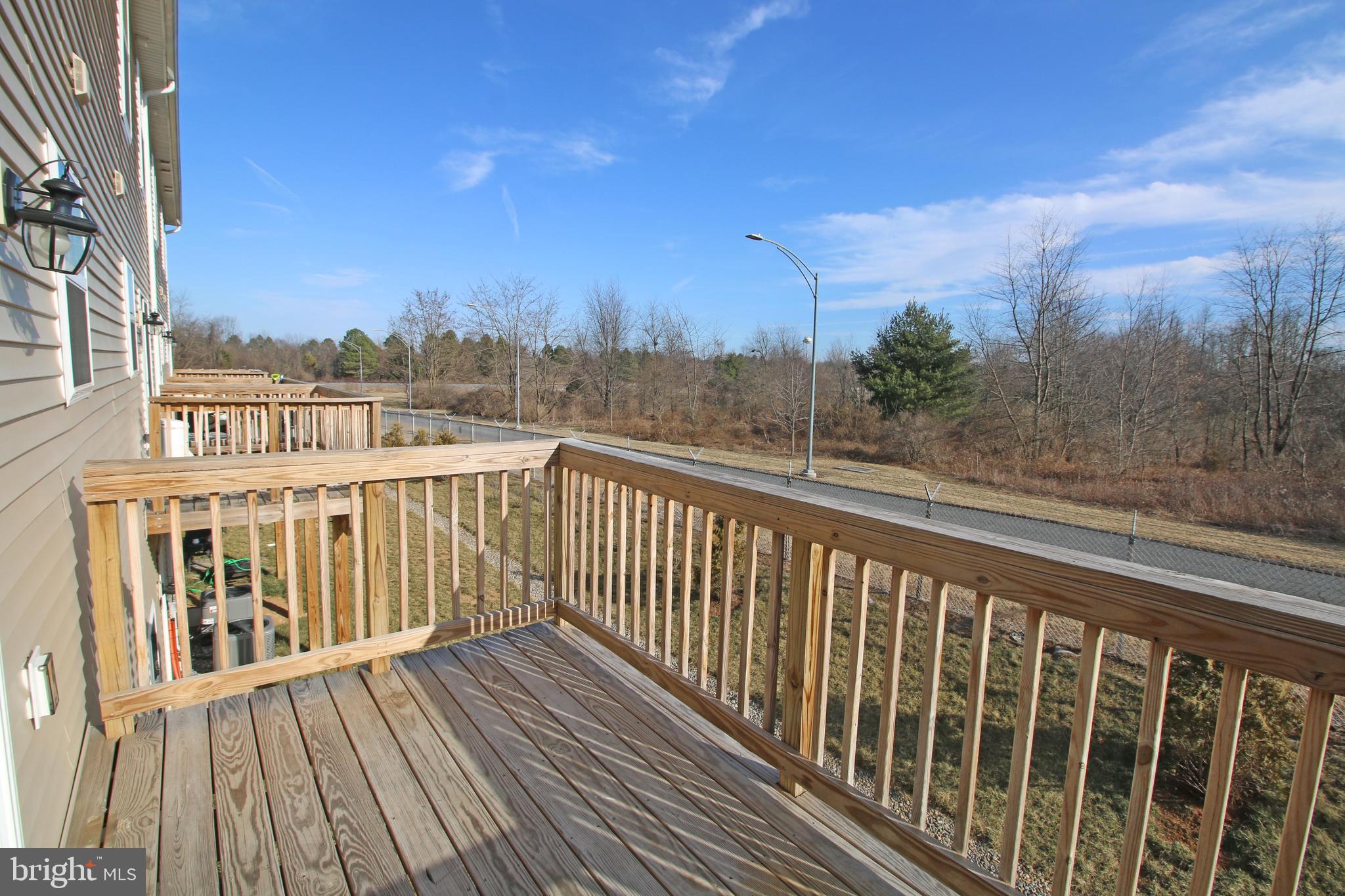 923 ADMIRALS QUAY DR