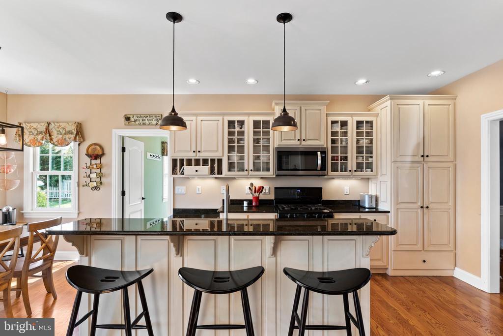 211 Shirley Ln