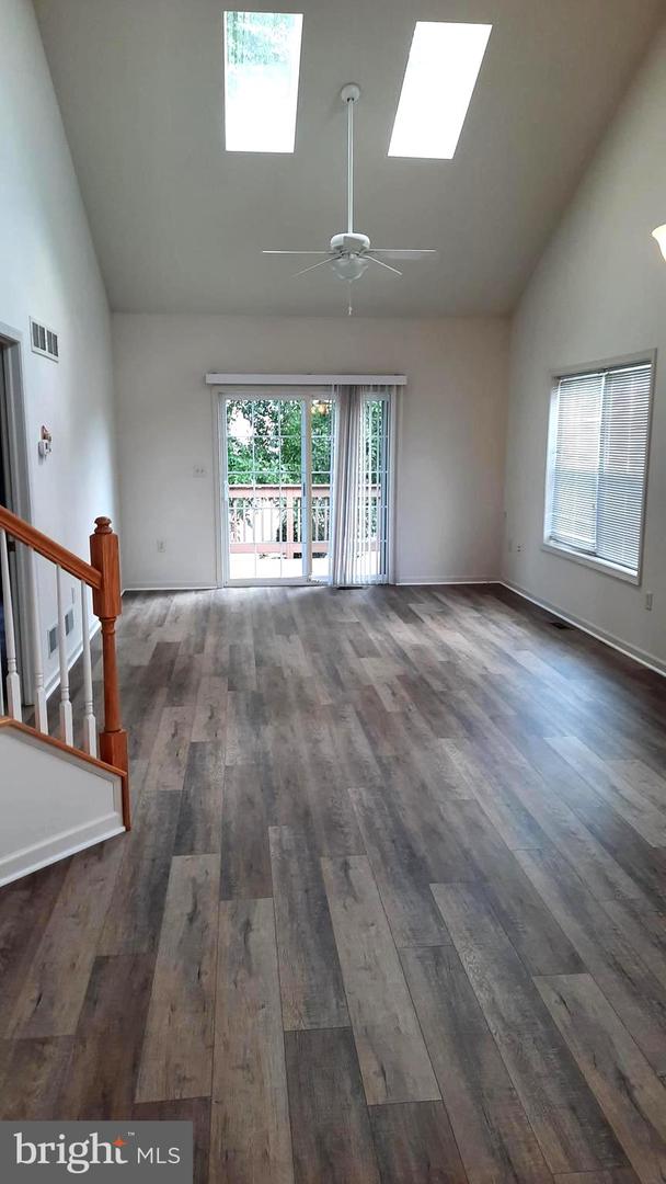 401 MERCURY DRIVE