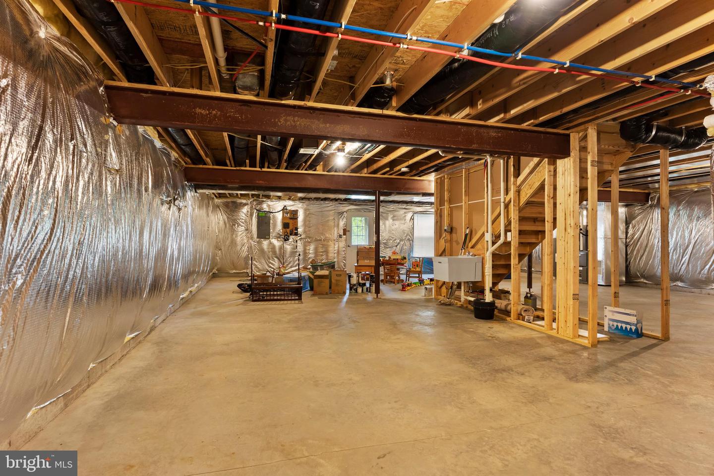 710 Gladstone Ct