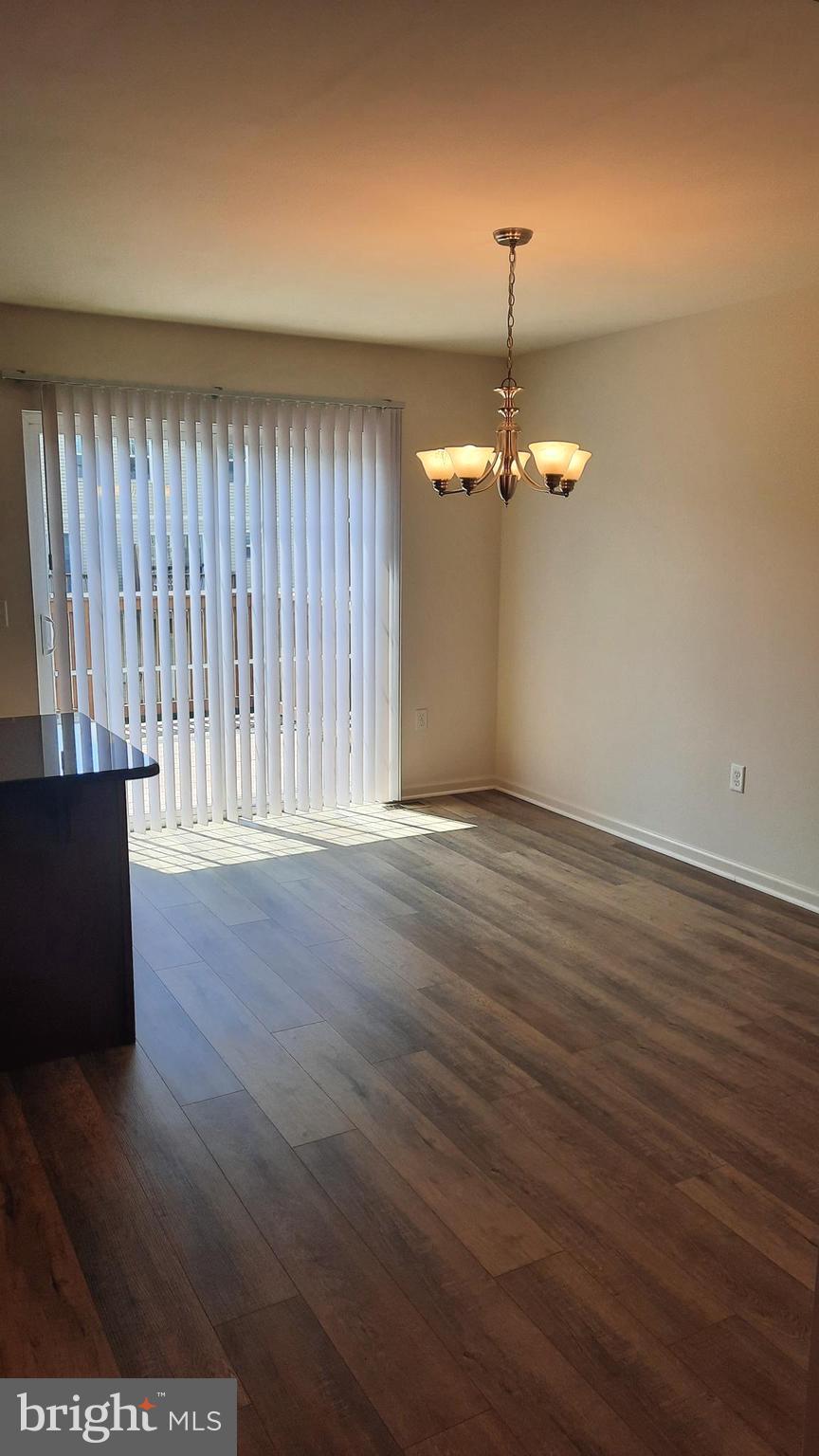 832 ADMIRALS QUAY DR