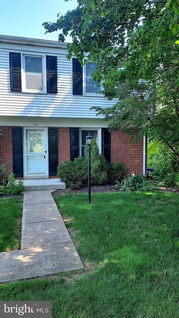 744 ALLENVIEW DR