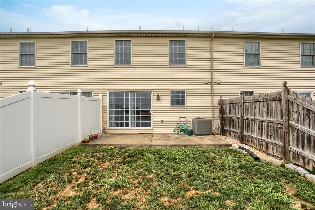 42 Nottingham Dr