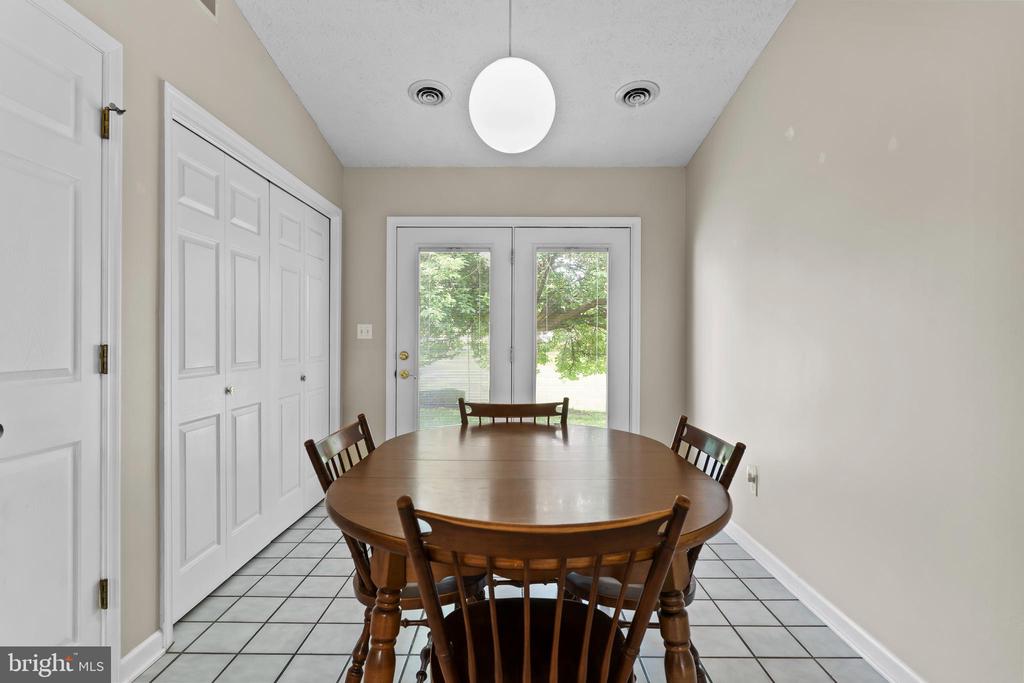 112 Easterly Dr
