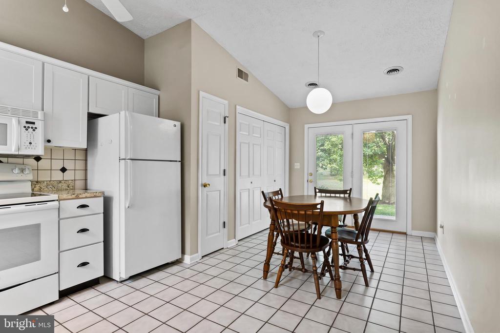 112 Easterly Dr
