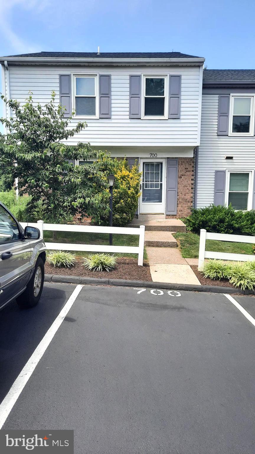 700 ALLENVIEW DR