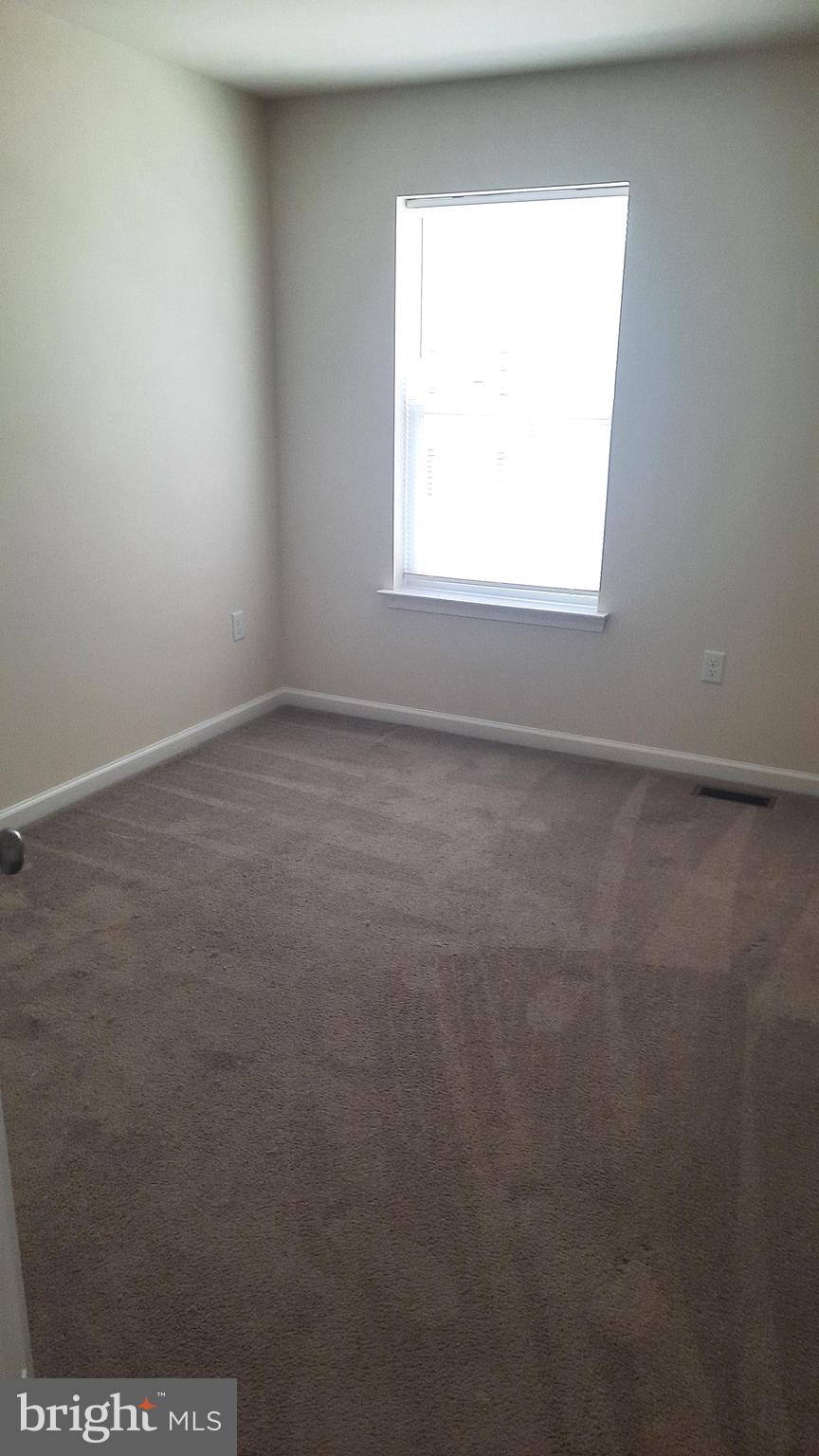 823 ADMIRALS QUAY DR