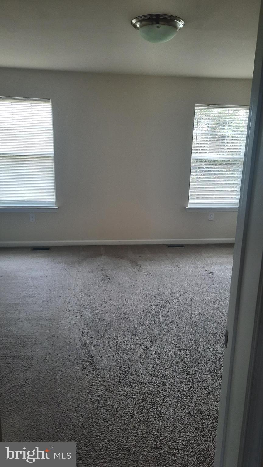 823 ADMIRALS QUAY DR