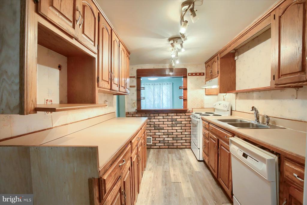 100 Cold Springs Rd