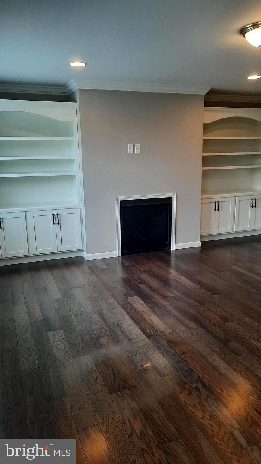 806 ADMIRALS QUAY DRIVE