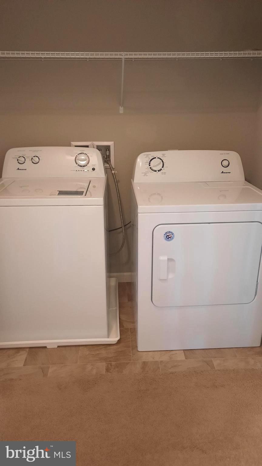 806 ADMIRALS QUAY DRIVE