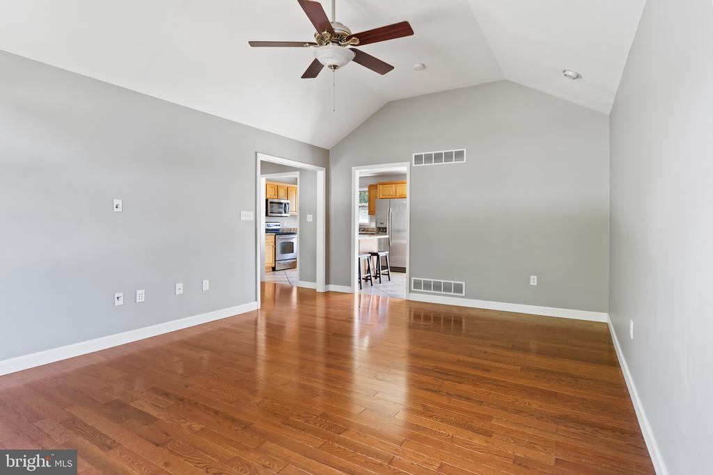 5 CREAMERY ROAD