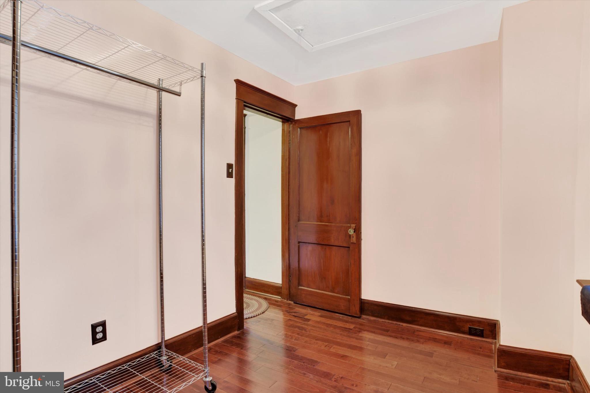 312 10TH STREET