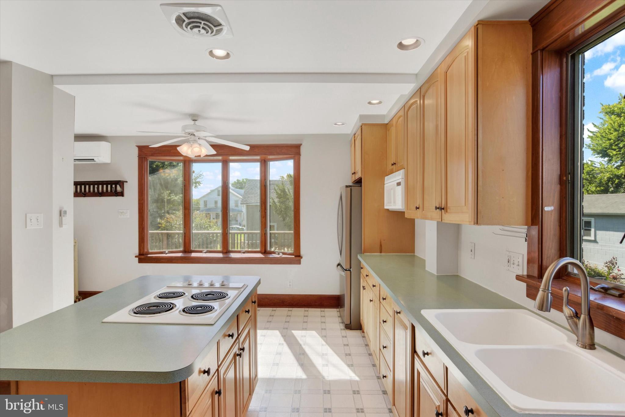 312 10TH STREET