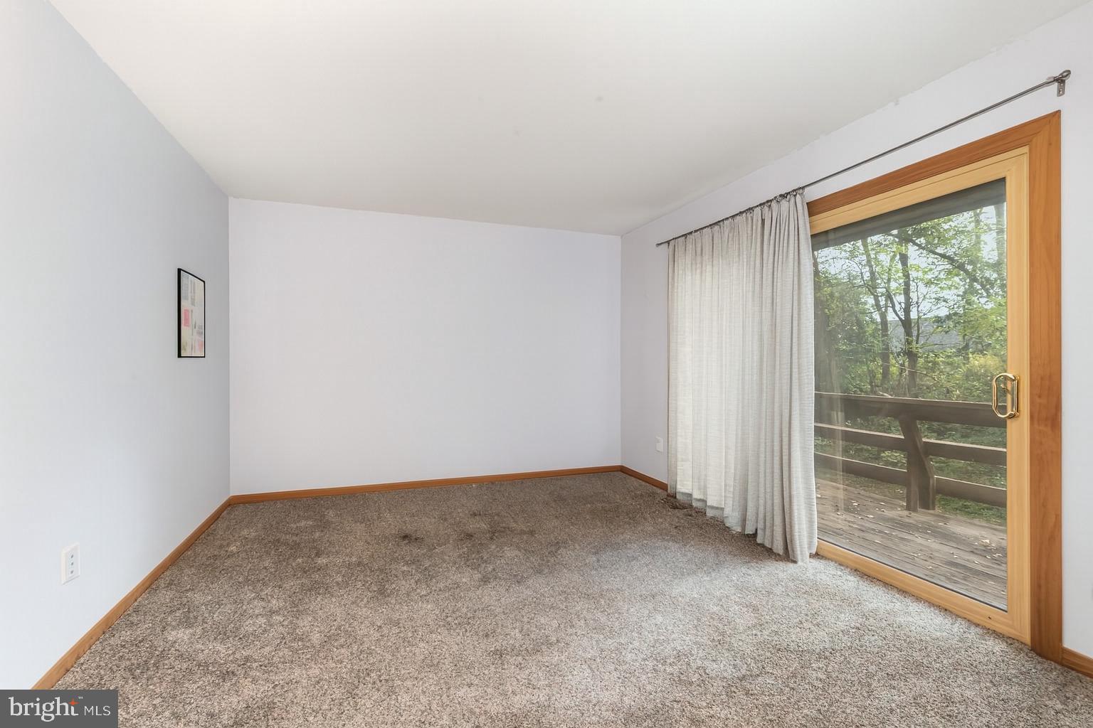 638 CEDAR RIDGE LANE