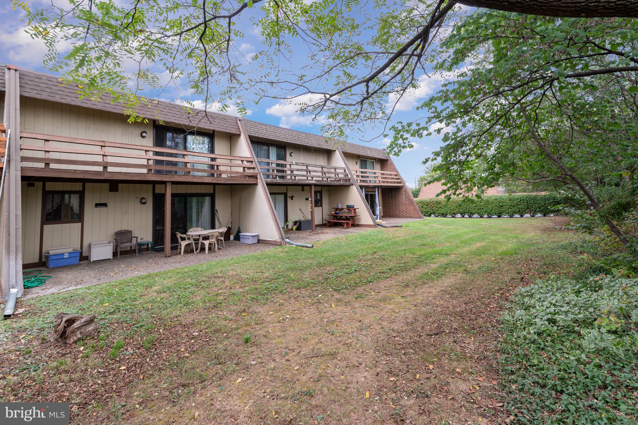 638 CEDAR RIDGE LANE