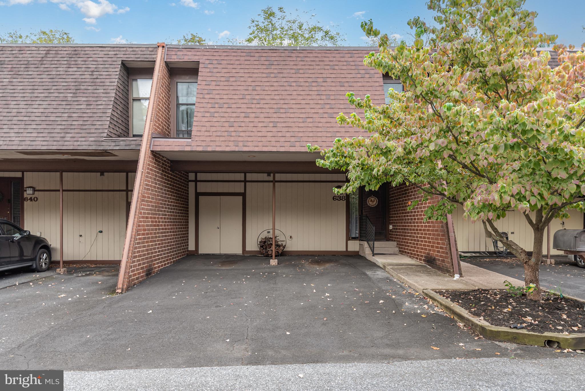 638 CEDAR RIDGE LANE