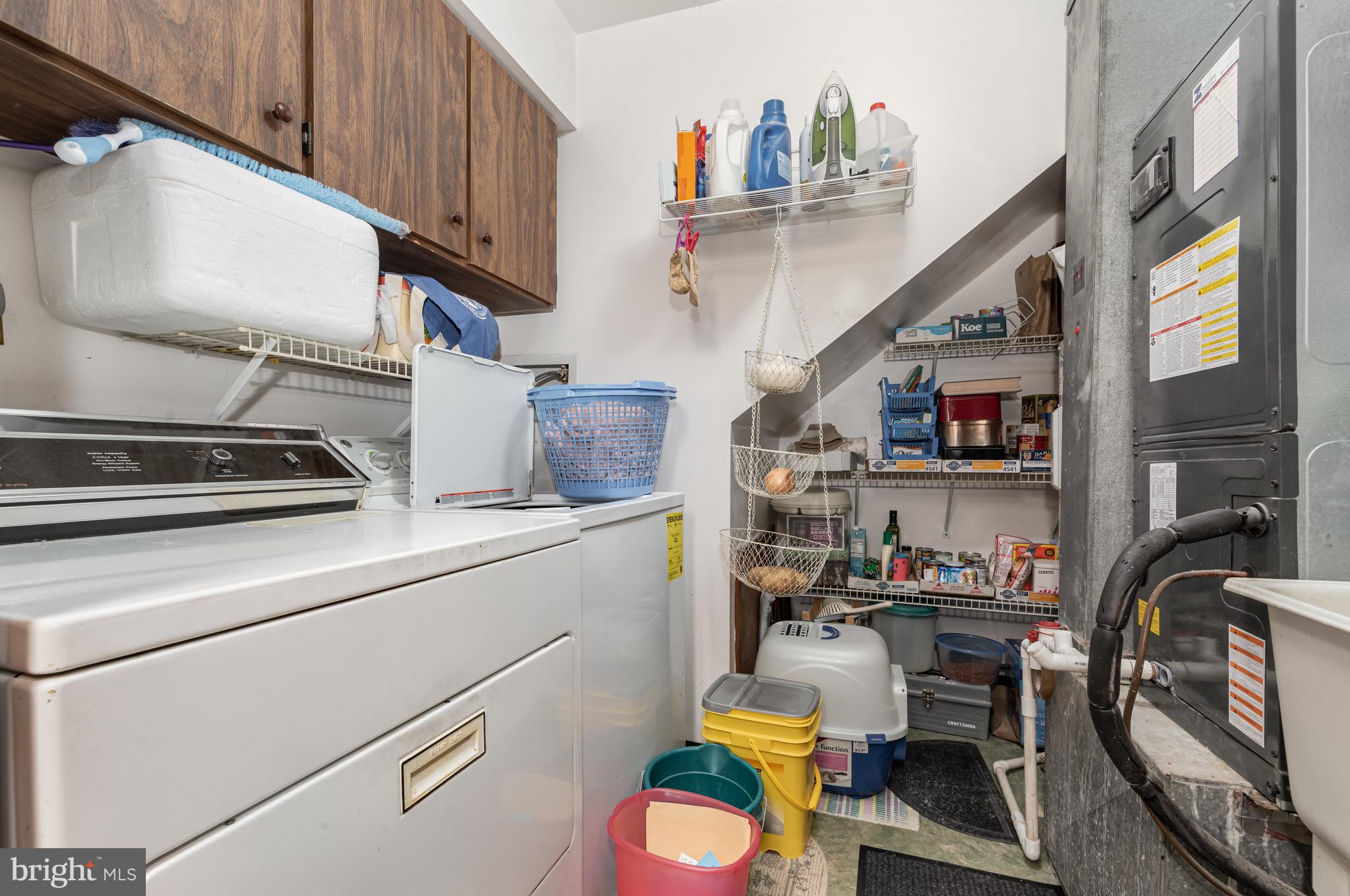 638 CEDAR RIDGE LANE